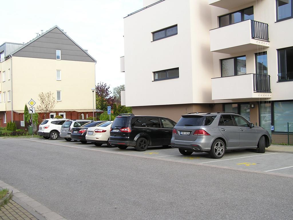 Gonda Apartments Hradec Králové Dış mekan fotoğraf
