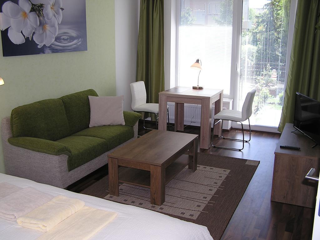 Gonda Apartments Hradec Králové Dış mekan fotoğraf